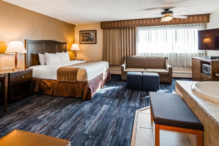 Room 4 of 20