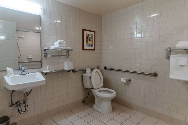 Room 92 of 132