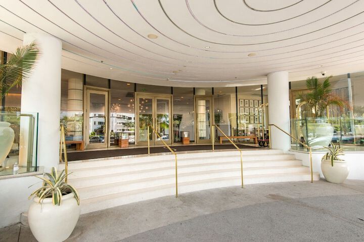 Hotel 3 of 75
