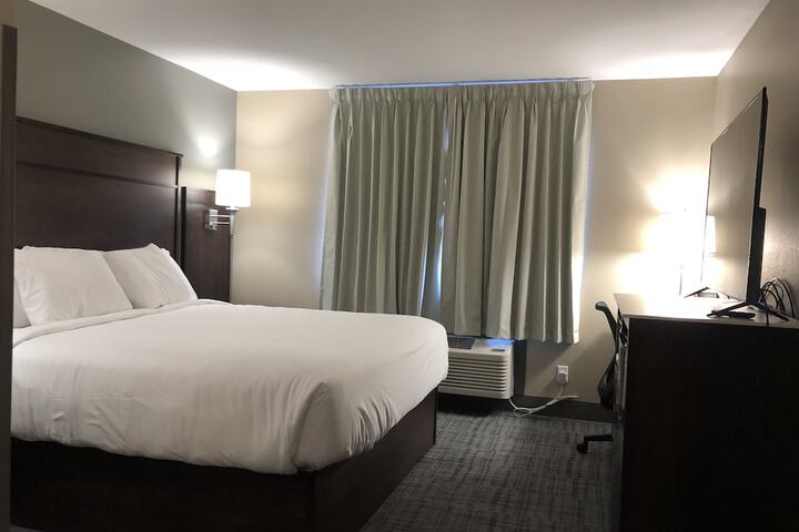 Room 4 of 31