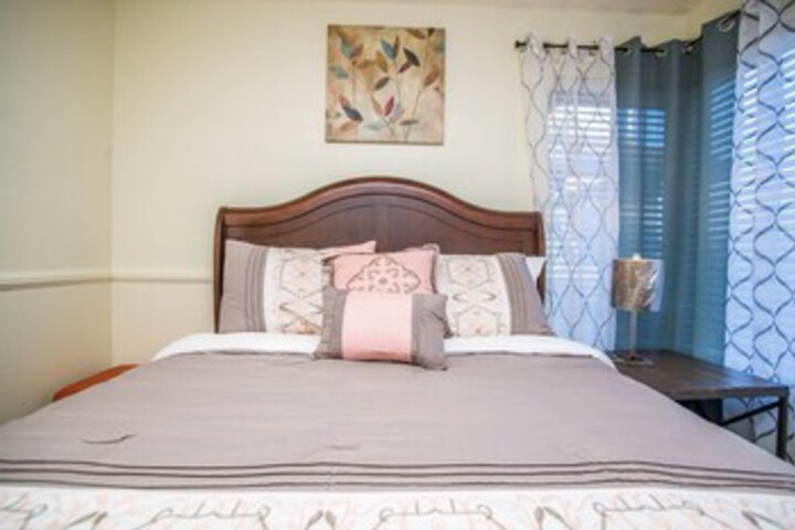 Flamingo Estate 4 Bd Luxury Las Vegas Condo