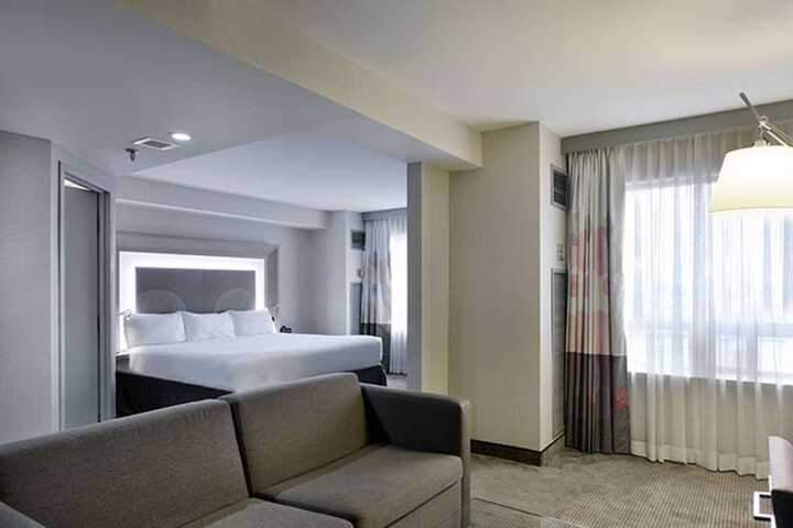 DoubleTree by Hilton Ottawa Downtown