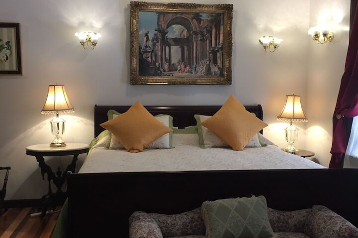 Room 7 of 35