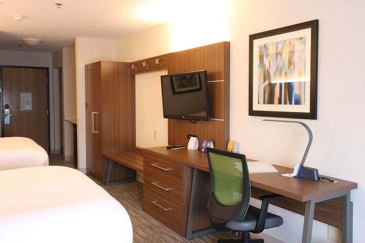 Room 48 of 69