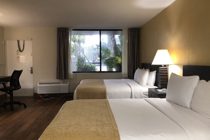Room 19 of 47