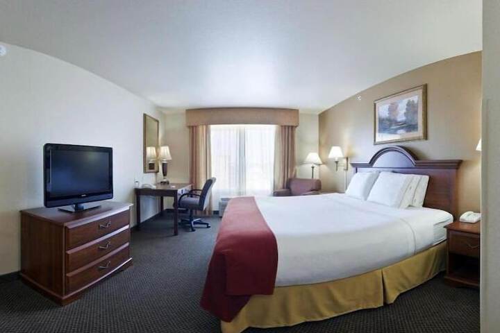 Garner Hotel Brookings by IHG