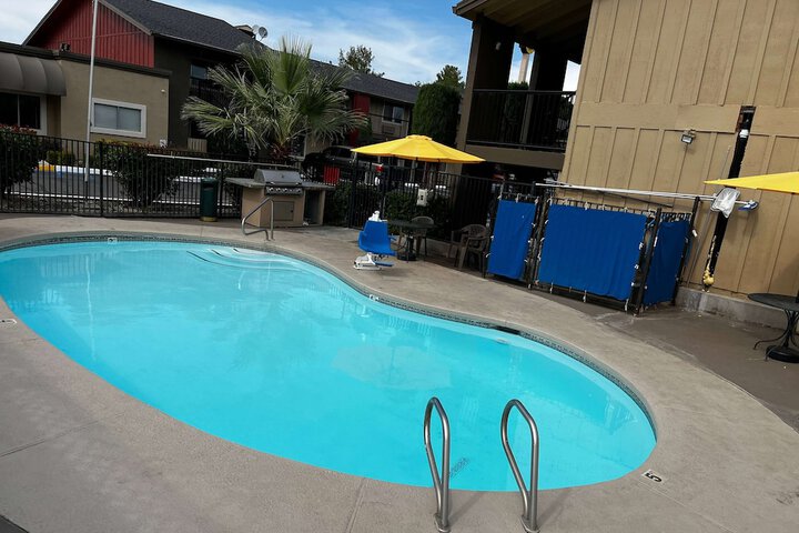 Pool 7 of 40