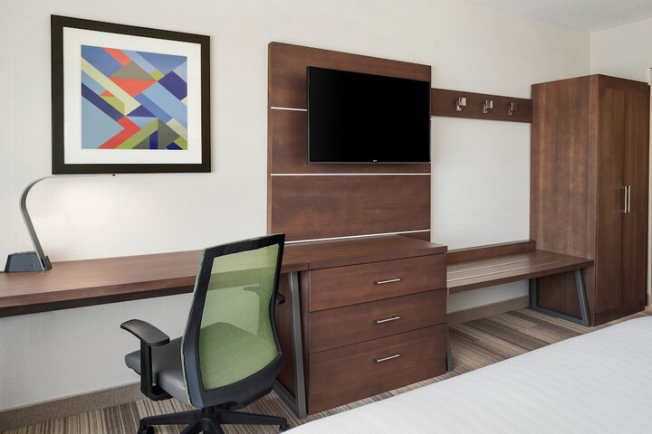 Holiday Inn Express & Suites Moses Lake by IHG