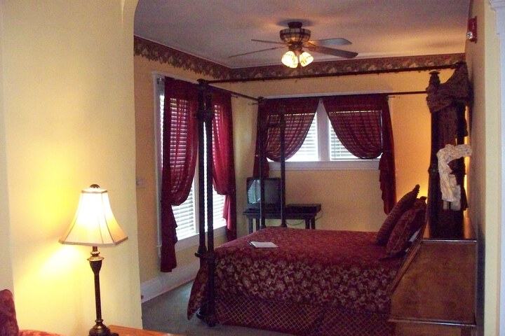 Room 62 of 92