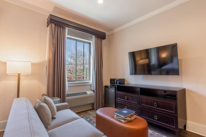Room 20 of 28