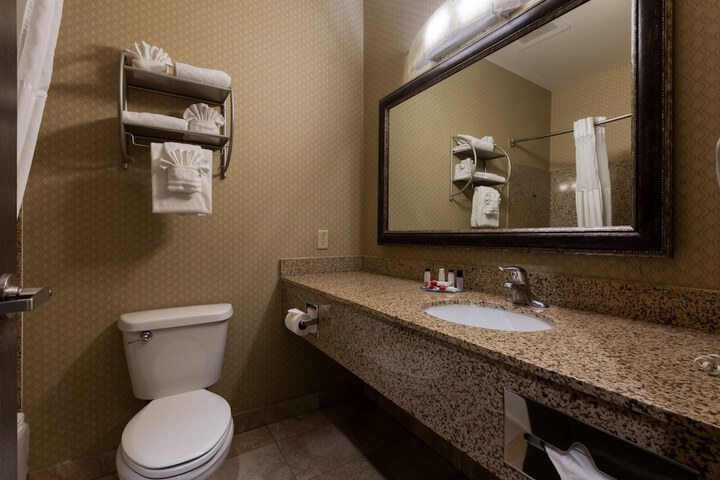 Room 145 of 170