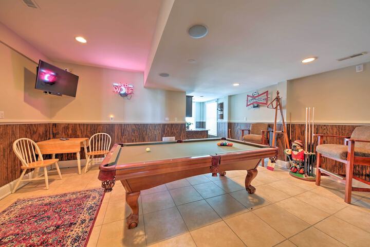 Manteo Waterfront Resort Home w / 30-ft Dock!
