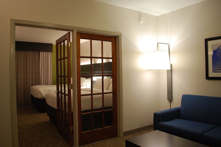 Holiday Inn Express Hotel and Suites Kingsport by IHG