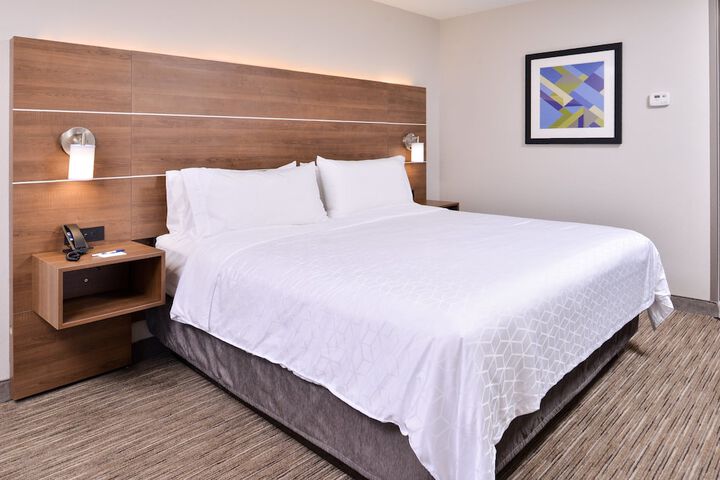 Holiday Inn Express & Suites Selma by IHG