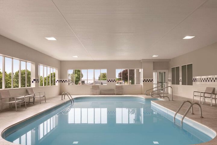 Pool 2 of 24