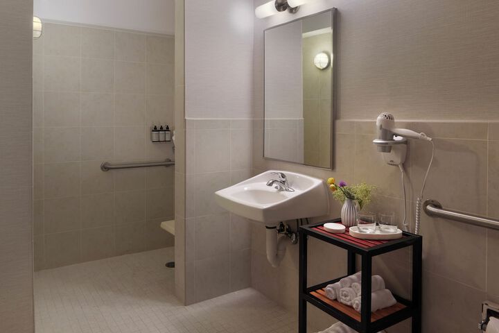 Room 19 of 52