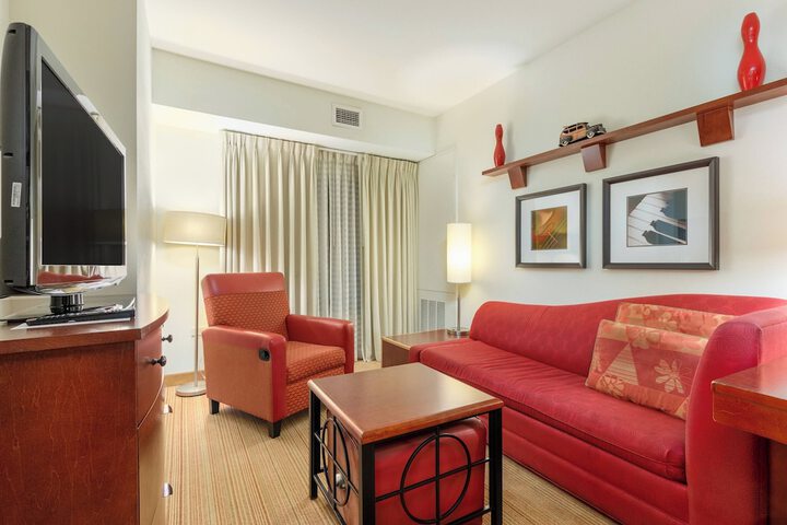 Room 30 of 47