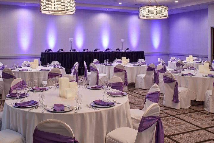Ballroom/Hall 37 of 39