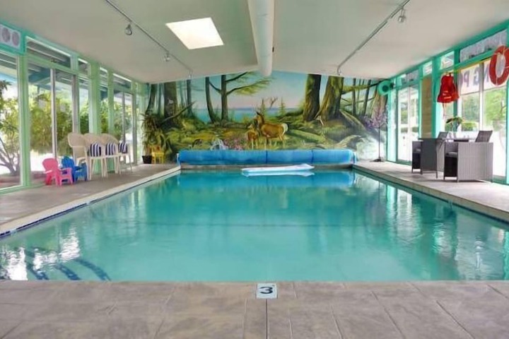 Slumber Lodge Motel