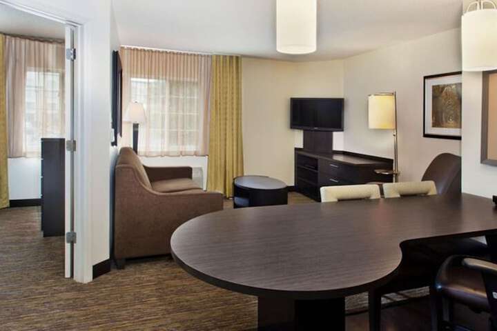 Room 18 of 38