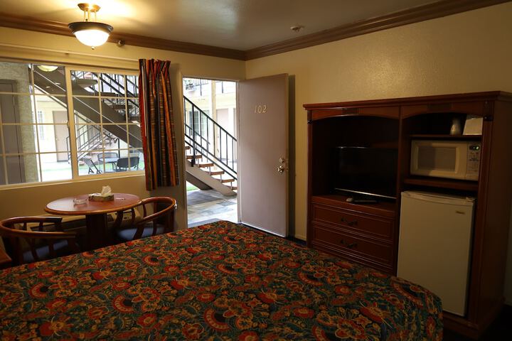 Room 34 of 56