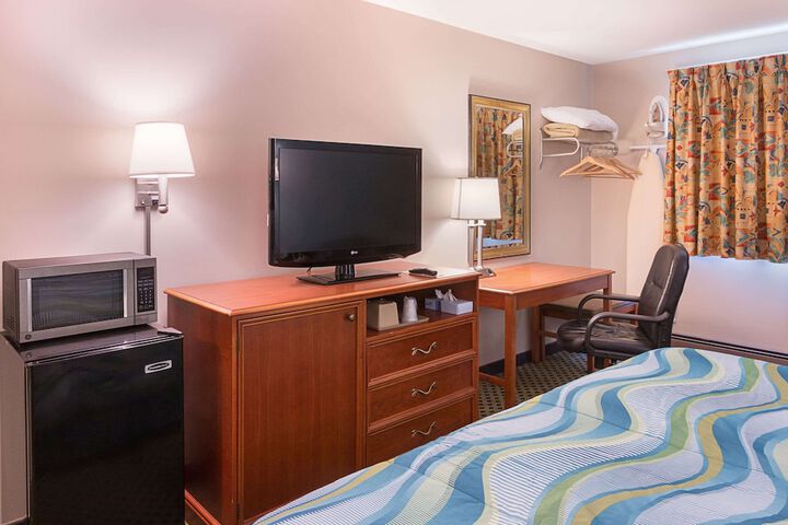 Room 22 of 36