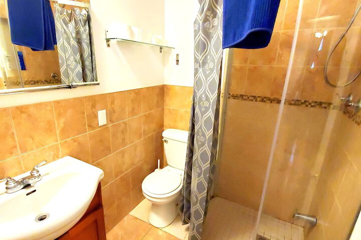 Room 7 of 17