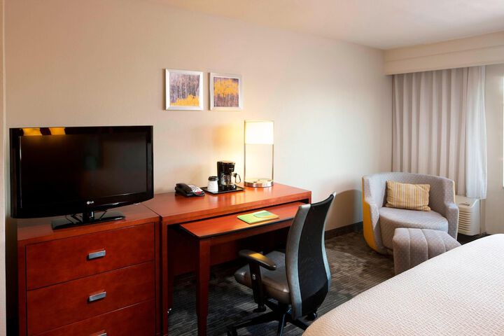 Room 16 of 30