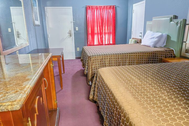 Room 46 of 67