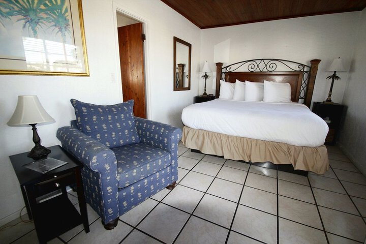 Room 16 of 43
