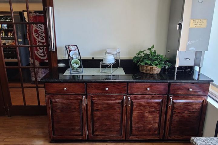Red Roof Inn & Suites Cornelius – Lake Norman