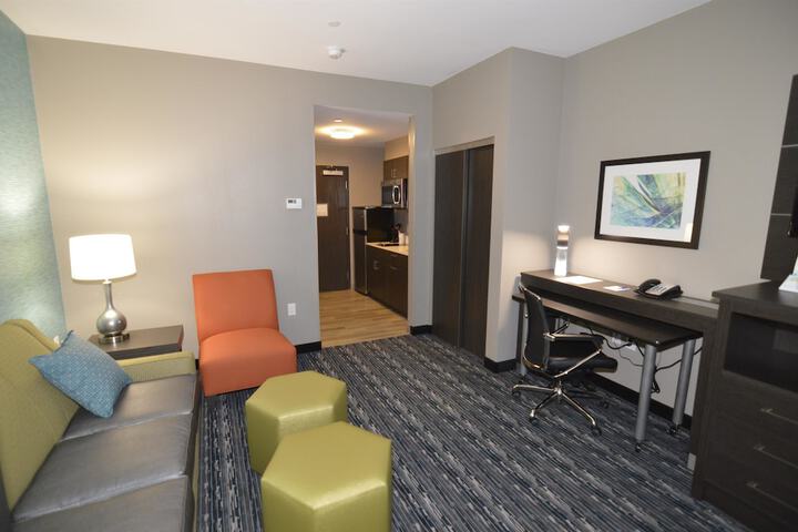 Room 12 of 36