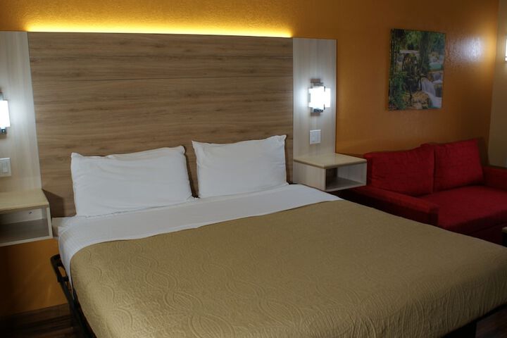 Room 21 of 41
