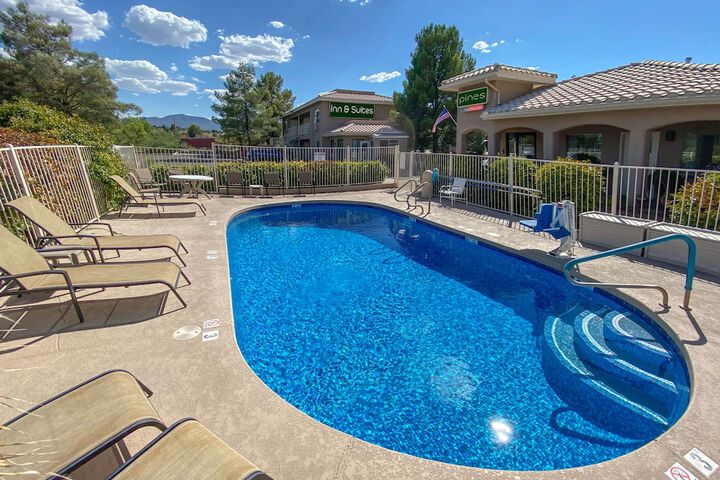 Pool 4 of 29