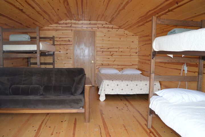 No Name City Luxury Cabins & RV