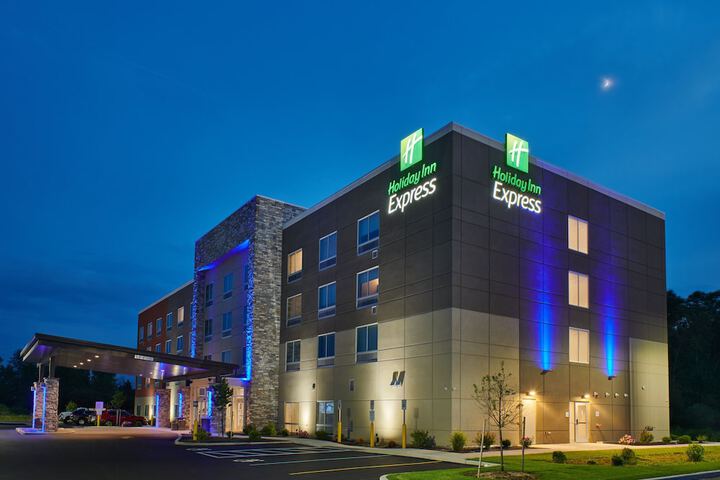 Holiday Inn Express Amherst - Lockport by IHG