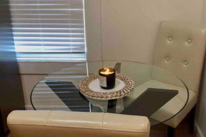 Misha’s Cozy Rare 3brm