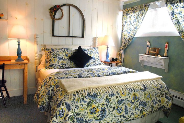 Room 95 of 148