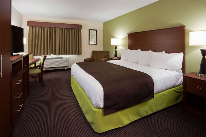 Room 18 of 27