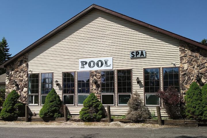 Pool 4 of 23
