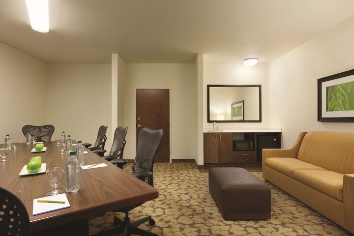 Hilton Garden Inn Rochester Downtown NY