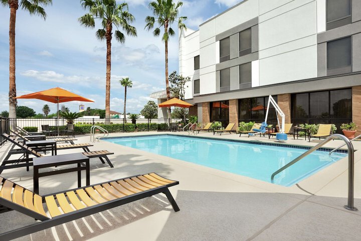 Hotel 5 of 42