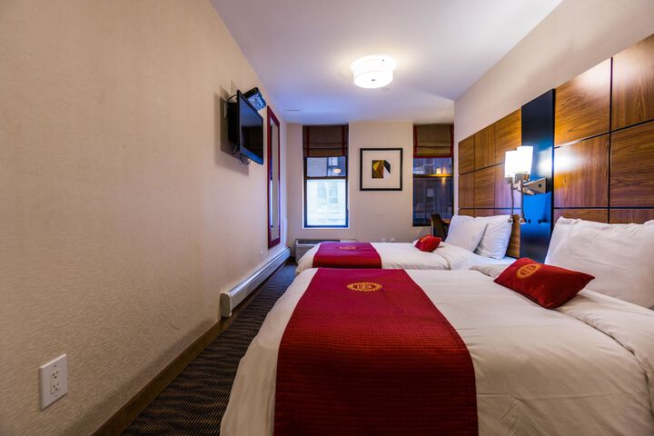 Room 12 of 34