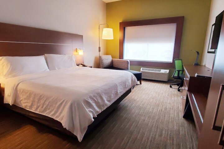 Room 35 of 54