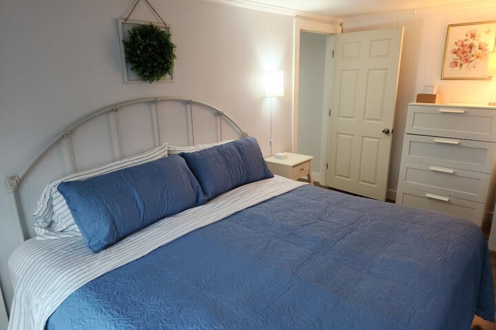 Jonathan Edwards Motel