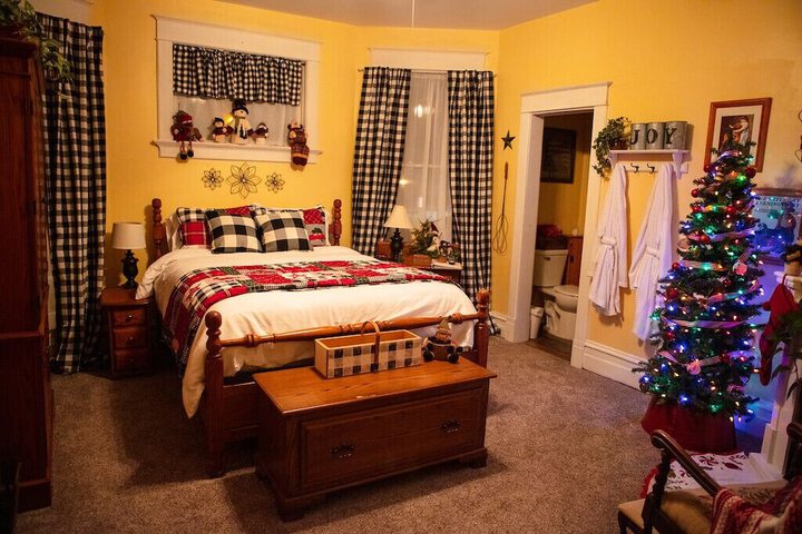 Room 22 of 33