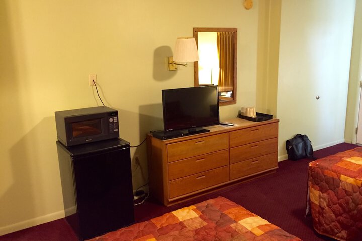 Room 17 of 31