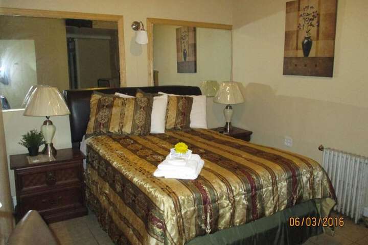 Room 22 of 38