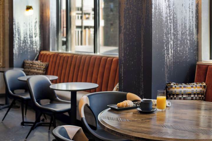 Breakfast/Coffee Service 45 of 50