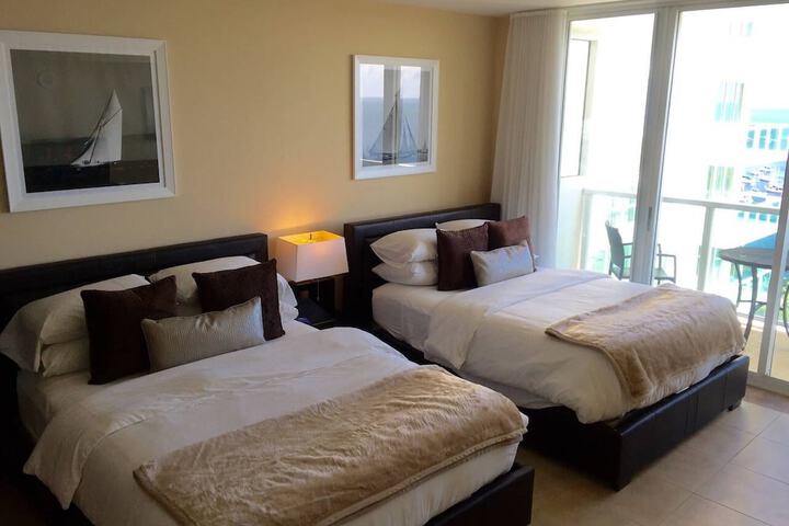 Room 27 of 45